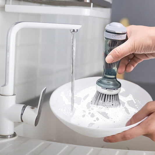 Dishwashing brush with soap dispenser